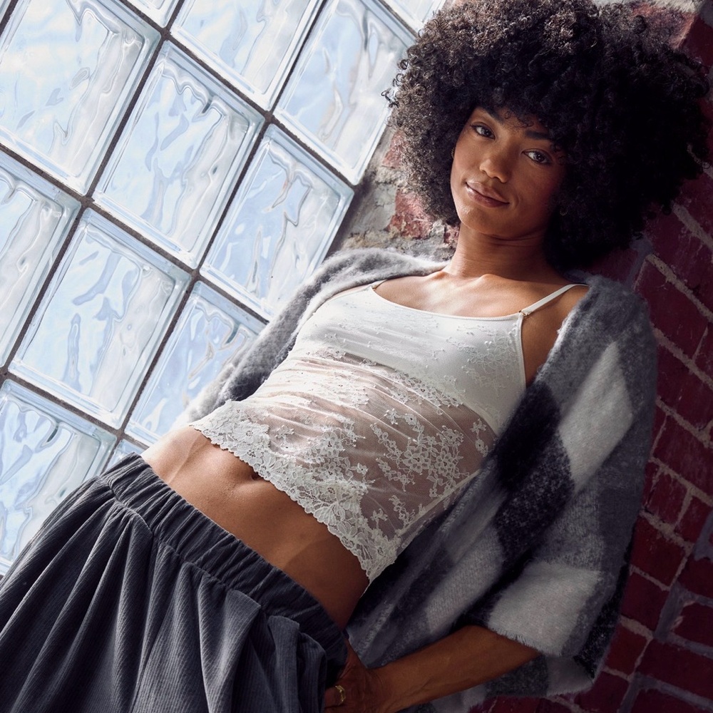 Aerie Elegant White Lace Camisole